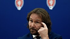 Generální manaer eských fotbalových reprezentací Pavel Nedvd na mimoádné...