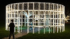 Ji� po �tvrté rozsvítí b�eh Vltavy sv�telný park, tentokrát pod titulem Srdce...