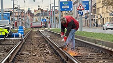 M�sto Plze� v p�í�tím roce dofinancuje rekonstrukci tramvajové trati ve Skvr�anské ulici. 