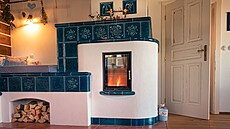 Kamna mla mít pvodn rozsáhlejí kachlové obloení, od eho bylo kvli...