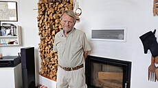 Vedle krbové vloky byl dmysln zbudován odkládací prostor pro devo, pro...