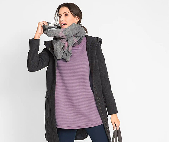 Dlouhá mikina, cena 579 K