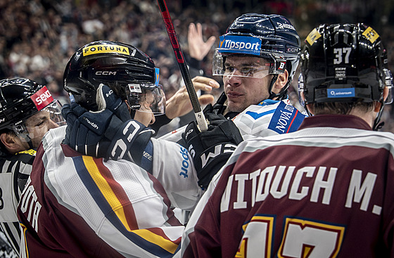 Jedna z poty�ek v utkání Sparta vs. Vítkovice.