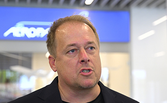 Pedseda Fotbalové asociace eské republiky David Trunda po píletu na praské...