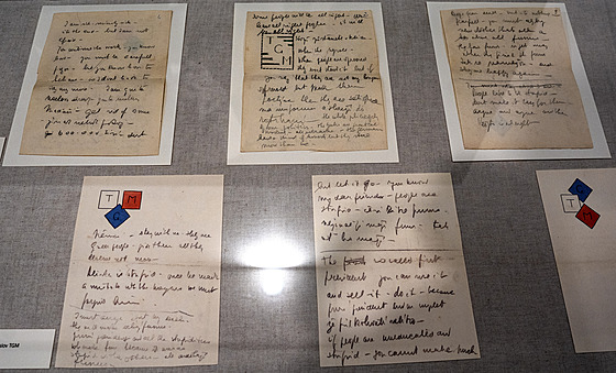 Výstava obálky se slovy prezidenta Tomá�e G. Masaryka v Národním archivu. (21...