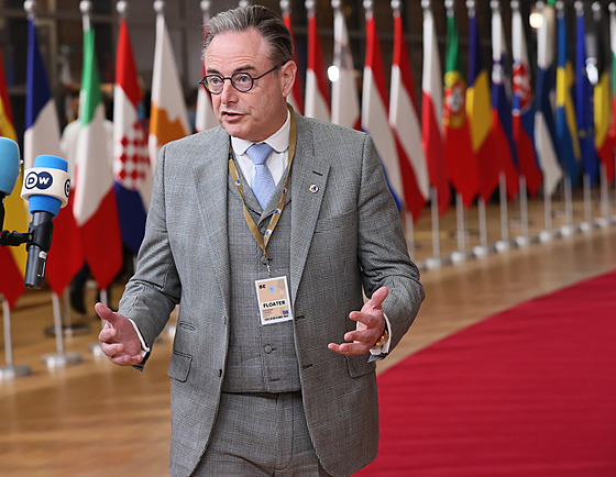 Belgický premiér Bart De Wever na summitu EU (23. �íjna 2025)