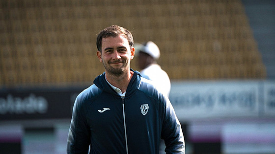 Datový analytik FK Pardubice Tristan Thomas.