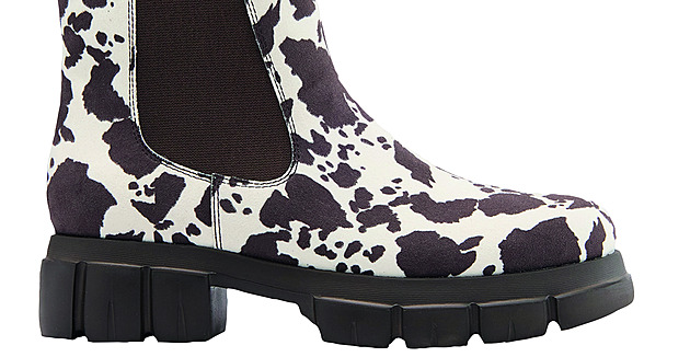 Udělejte v botníku inventuru. Nosí se vše od mokasín po kozačky