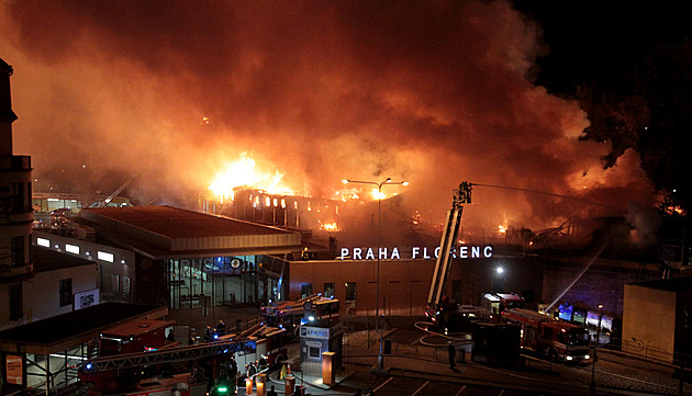 V ohnivém pekle zamřížovaného objektu na Florenci zemřelo před 15 lety devět lidí