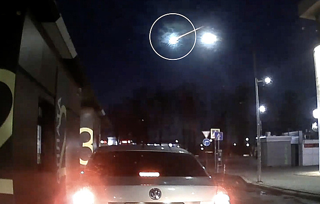 Sestřelili jsme 98 ukrajinských dronů, šest mířilo na Moskvu, tvrdí Rusko