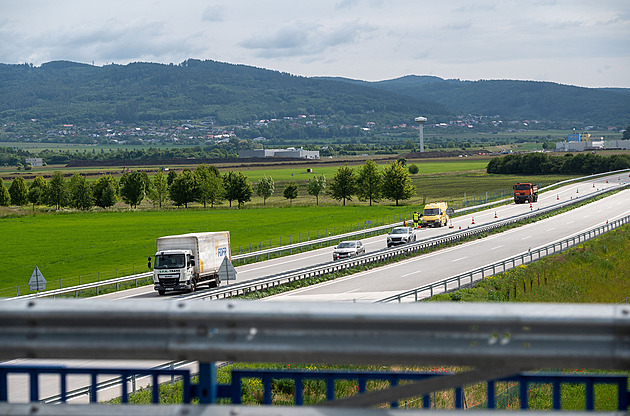Do poloviny roku chtějí mít silničáři napojení dálnice D49 u Fryštáku hotové