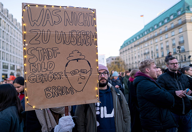 Zločin jménem „ráz měst“. Diskutovat o migraci, nebo ji nechat AfD či Okamurově plakátu?