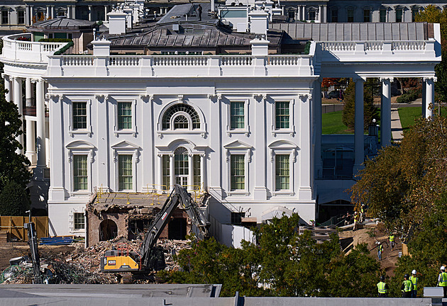 Soud vyhověl stížnosti Trumpa a dočasně povolil výstavbu tančírny Bílého domu