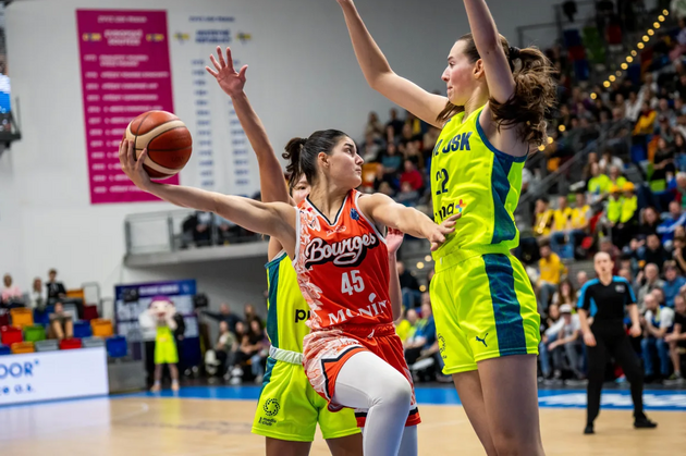 Zmar a bída obhájkyň. USK v Eurolize doma podlehlo Bourges o třicet pět bodů