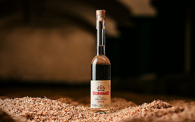 Nápad rozíit nabídku pivovaru o pivní pálenku nosil Stanislav Bernard v hlav...