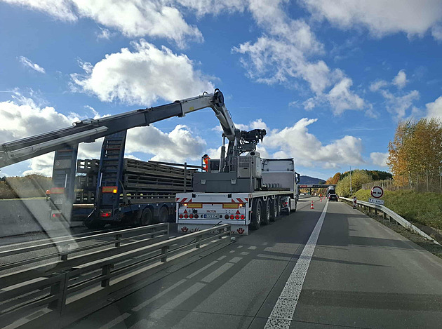 Na D5 u Tachova vyměnili starý beton z 90. let, půlroční omezení skončilo
