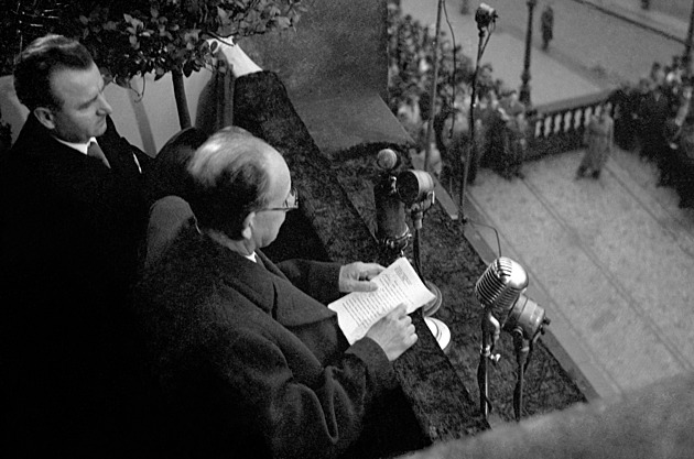 Historik boří mýty o Zápotockém. Nebyl kápo v koncentráku ani „hodný“ Tonda