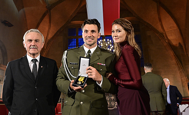 První dáma překvapila zelenou. O největší drama se ale na Hradě postarala jiná barva