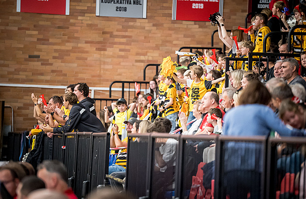 Nymburk si před školáky zastřílel proti Písku a slaví 50. domácí výhru v řadě