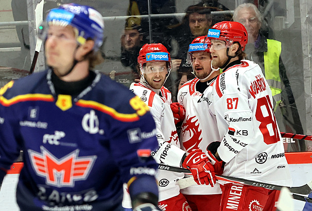 Ostatní nám závidí. Hudáček hubaté fandy vítá a tvrdí: Třinec má úplně jiné grády