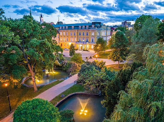 Dokonce už začínám zapomínat berli, hlásí z Teplic herečka Alena Procházková