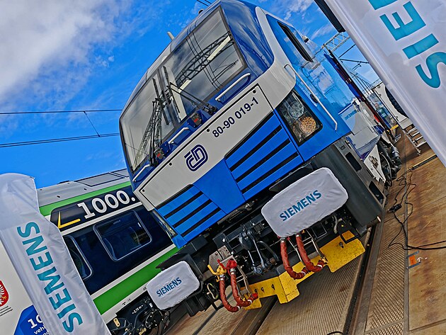 Z naten 152. dlu magaznu POZOR VLAK, veletrh TRAKO 2025