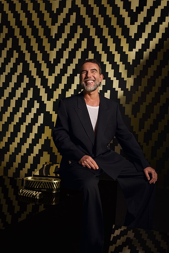 IQOS x SELETTI: Rok kreativity zavrila spolen limitovan edice a jej...