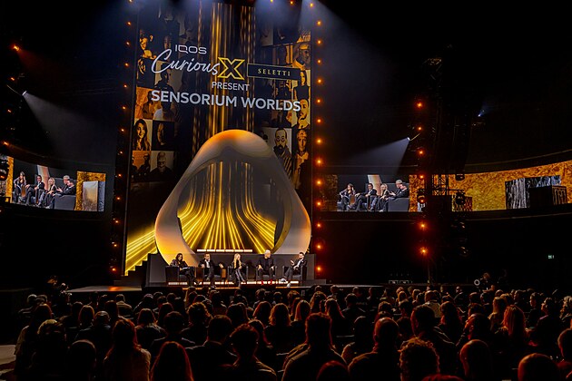 IQOS x SELETTI: Rok kreativity zavrila spolen limitovan edice a jej...