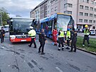 Nehoda autobusu a tramvaje na Vinohradsk ulici (21. jna 2025)