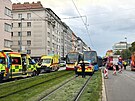 Nehoda autobusu a tramvaje na Vinohradsk ulici (21. jna 2025)