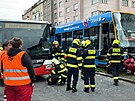 Nehoda autobusu a tramvaje na Vinohradsk ulici (21. jna 2025)