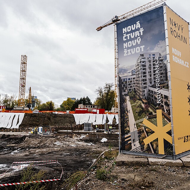 V roce 2013 se do klubu za�ali hrnout r�zn� nov� z�jemci, kte�� cht�li b�t �leny. Mezi nimi byl i jist� Pavel Ryvola, kter� se stal nov�m p�edsedou p�edstavenstva. Dal��mi byli Radek Neymon a Jind�ich Rajchl.