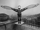 Pan Makovika na Hradanech. Reportá o svérázném vynálezci vyla v Mladém...