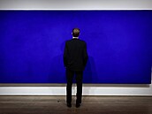 Vzácný obraz Yves Kleina se v paíské aukní síni Christies prodal za 18,4...