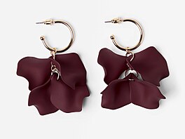 Náu�nice ve tvaru lístk� nad�lají za málo pen�z hodn� parády. Cena 299 K�