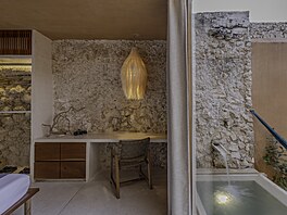 Obytný modul v p�ízemí pak plynule navazuje na soukromou zahradu. Endemickou...