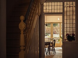 Cena rekonstrukce tak vy�la na v p�epo�tu 90 tisíc korun za metr �tvere�ní. To...