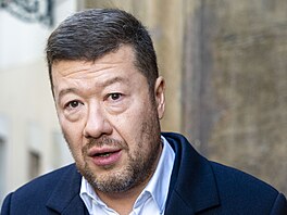 Programová jednání ANO, SPD a Motorist, debata o zdravotnictví, agend...