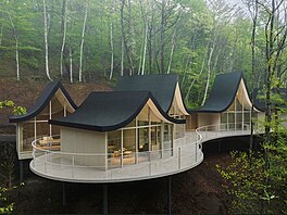 D�m Hand in Hand od designového studia Nendo najdete v kopcích Karuizawy ve...