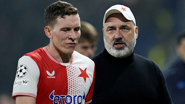 Jind�ich Trpi�ovský a Luká� Provod o polo�asové p�estávce.