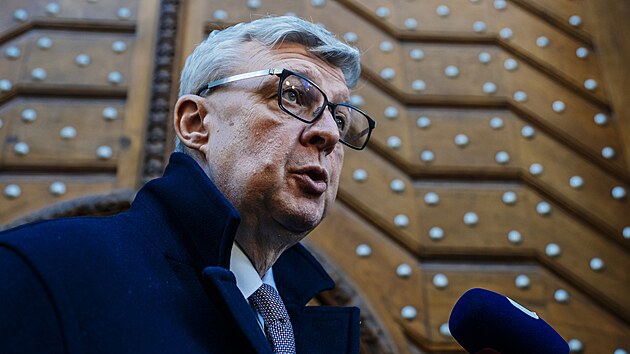 Z�stupci hnut� ANO, SPD a Motorist�, kte�� jednaj� o sestaven� nov� vl�dy, u� se dohodli na koali�n� smlouv�. (29. ��jna 2025)