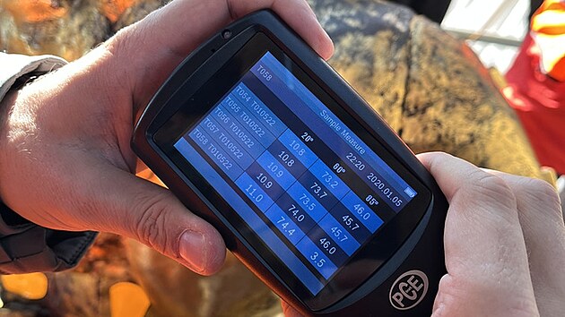 Glosmetr, kter pouvali odbornci z Prodovdeck fakulty Univerzity Palackho v Olomouci pi obnov sloupu Nejsvtj Trojice v Olomouci.