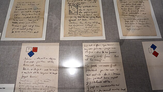 V�stava ob�lky se slovy prezidenta Tom�e G. Masaryka v N�rodn�m archivu. (21 ��jna 2025)