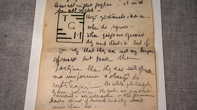 V�stava ob�lky se slovy prezidenta Tom�e G. Masaryka v N�rodn�m archivu. (21 ��jna 2025)