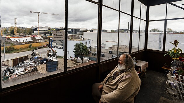 Rajchl byl p�edsedou práv� v dob�, kdy u� p�evody pozemk� vy�et�ovala policie.