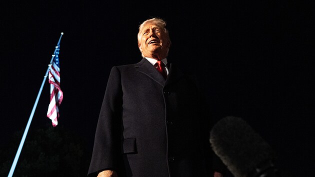 Americk� prezident Donald Trump se chce b�hem sv� za��naj�c� cesty po jihov�chodn� Asii sej�t se severokorejsk�m v�dcem Kim �ong-unem. �ekl to novin���m p�ed odletem na turn� zahrnuj�c� n�v�t�vu n�kolika zem� v�etn� Ji�n� Koreje. (25. ��jna 2025)