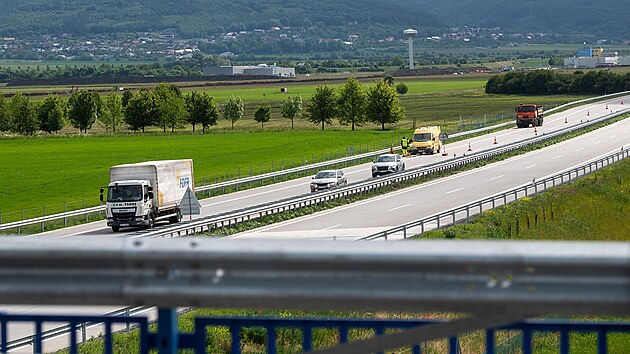 D�lnice D49 u Hole�ova (kv�ten 2025)