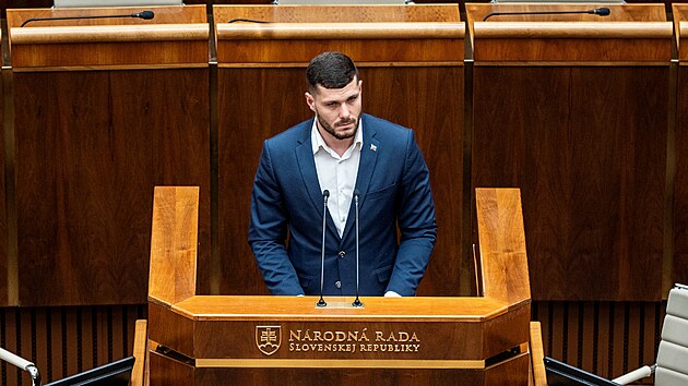 Slovensk� poslanec Richard Gl�ck (16. dubna 2025)