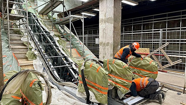 Oprava stanice metra Pankrác končí dřív, cestujícím se otevře před Vánocemi