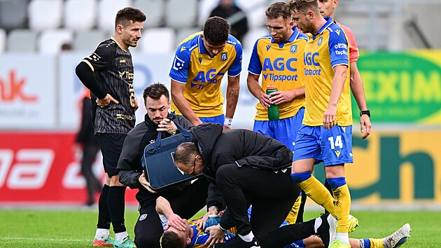 Tepli�t� o�et�uj� Michala B�lka v z�pase proti Hradci Kr�lov�.